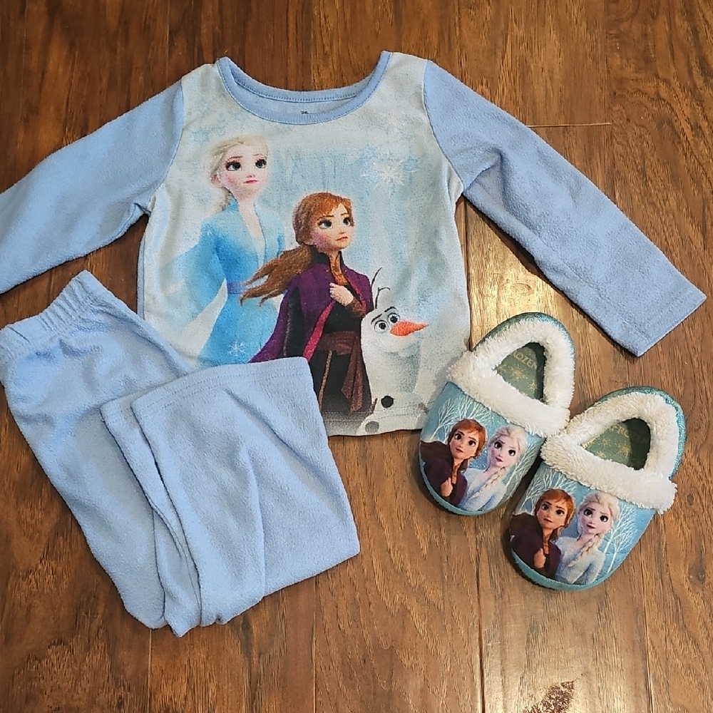 Disney Frozen Blue Girls Pajama Set with Slippers